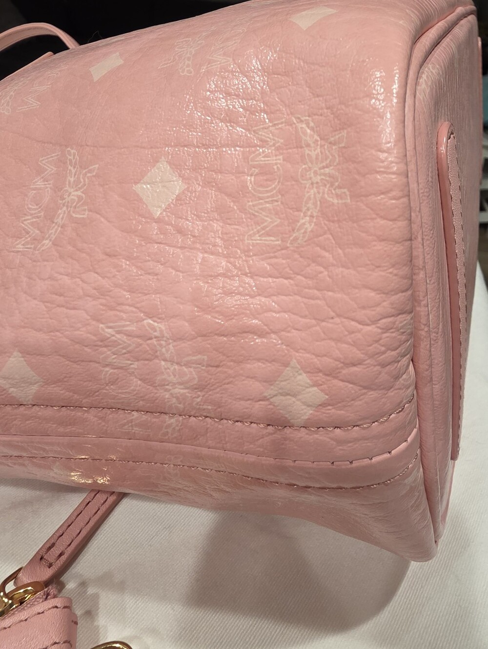 🎀✨️ MCM Pink Leather Tote with Matching Wristlet✨️🎀 - Picture 9 of 12